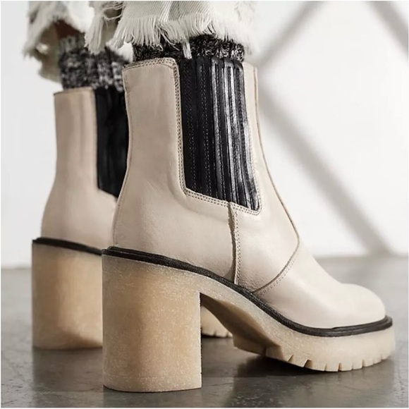 Free People Shoes - New Free People James Chelsea Bone Leather Boots Cushioned Size 39